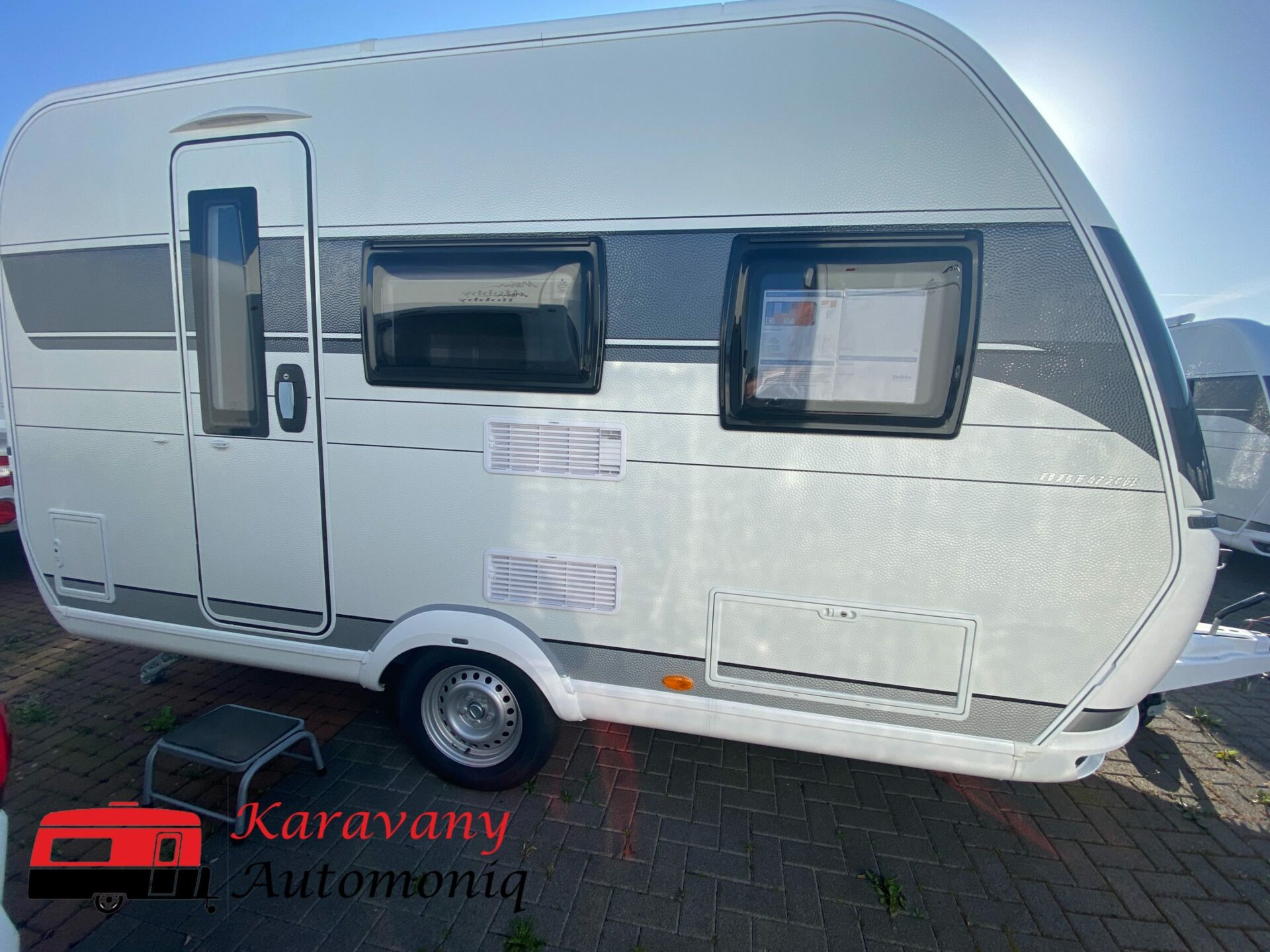 Na objednávku Karavan model 2024 Hobby 390 SF Ontour- 1200kg, 3miestny