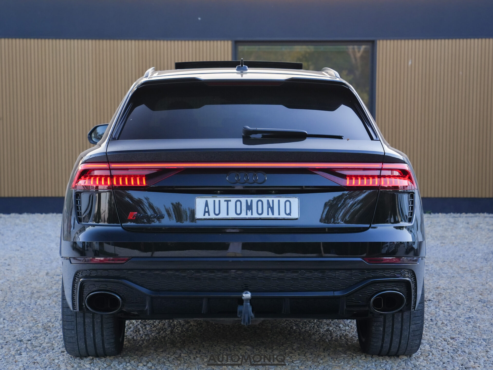 Audi RSQ8 Matrix, Ker. brzdy, Pano, B&O, Vzduch, HUD, Soft-Close / Na splátky