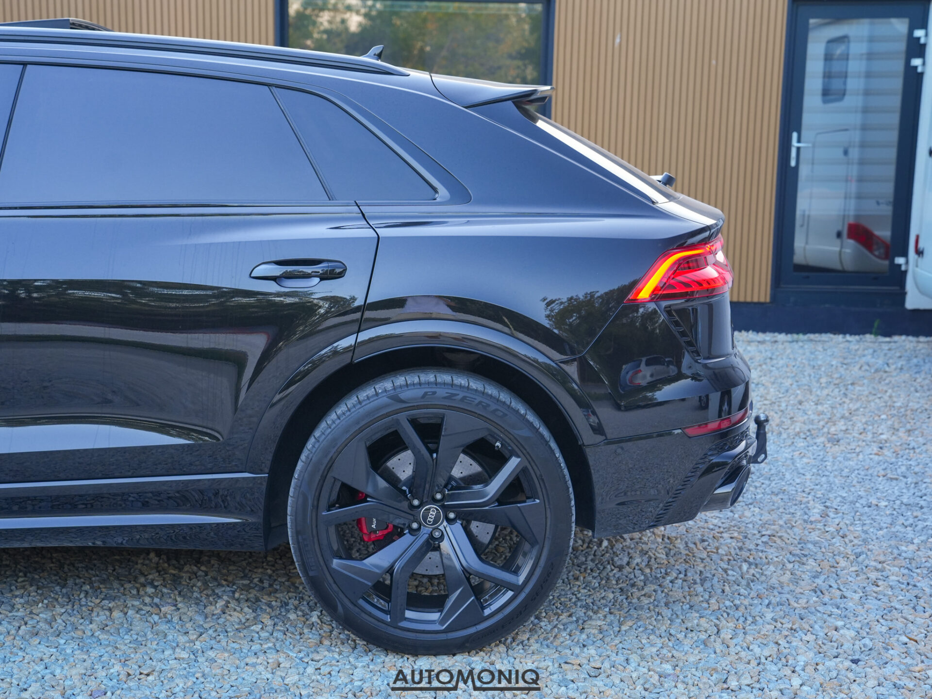Audi RSQ8 Matrix, Ker. brzdy, Pano, B&O, Vzduch, HUD, Soft-Close / Na splátky