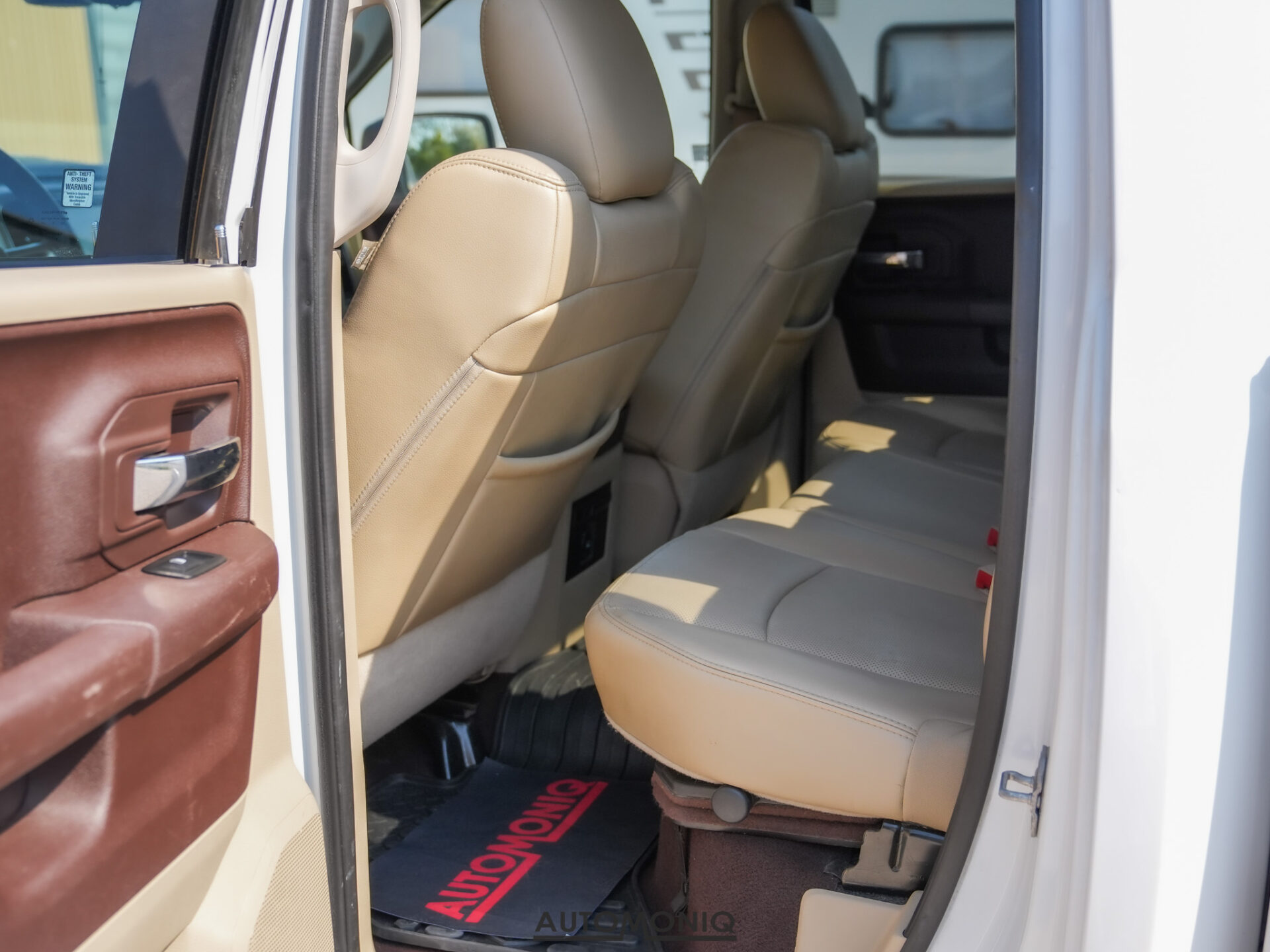 Dodge Ram 1500 5.7 Hemi Quadcab LoneStar Kamera, Výhrev a odv. sedačiek, Tempomat