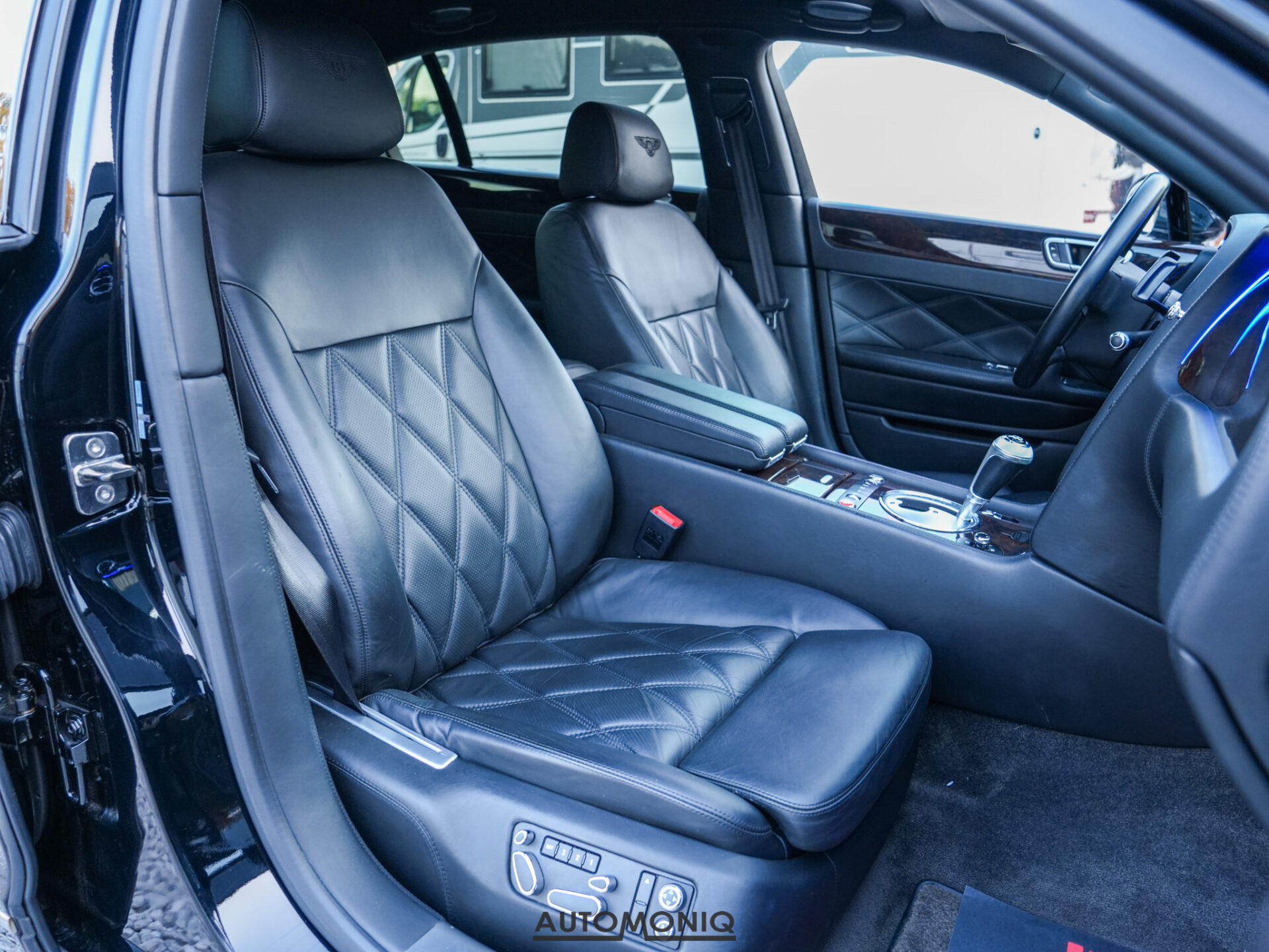 Bentley Continental Flying Spur Speed 6.0 Naim, Chladnička, Masáž, Vzduchový p., Keyless