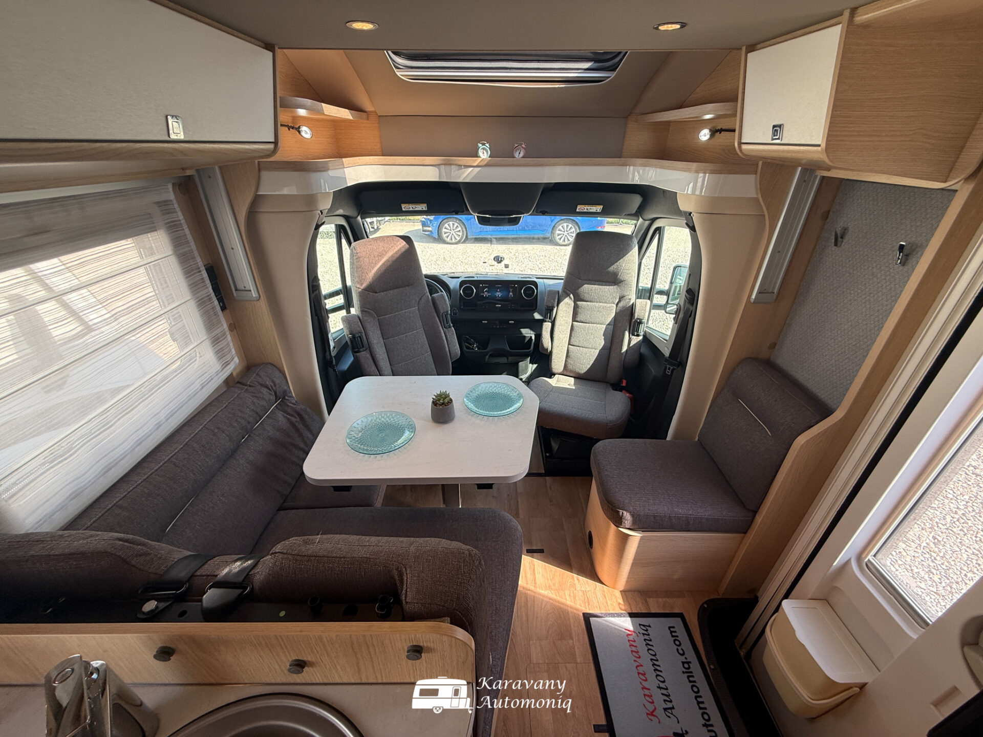 Hymer B 680 Mercedes Plná výbava, 3,5t, Markíza, Klíma, Solar, Nosič, TV, Sat, Stab. nohy, DuoControl, Adaptív