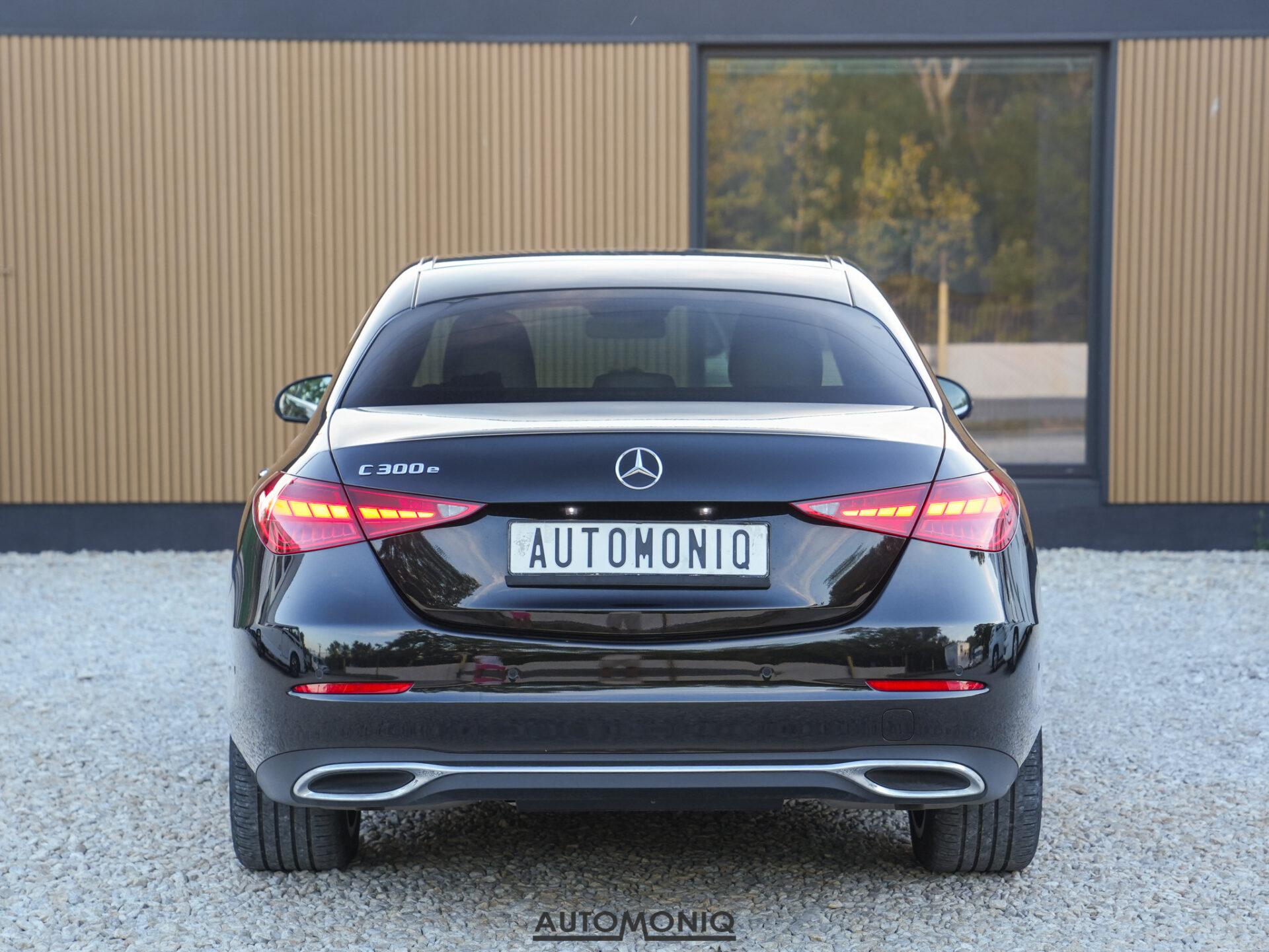 Mercedes C 300 E Digital Light, MBUX, Ambient, Keyless