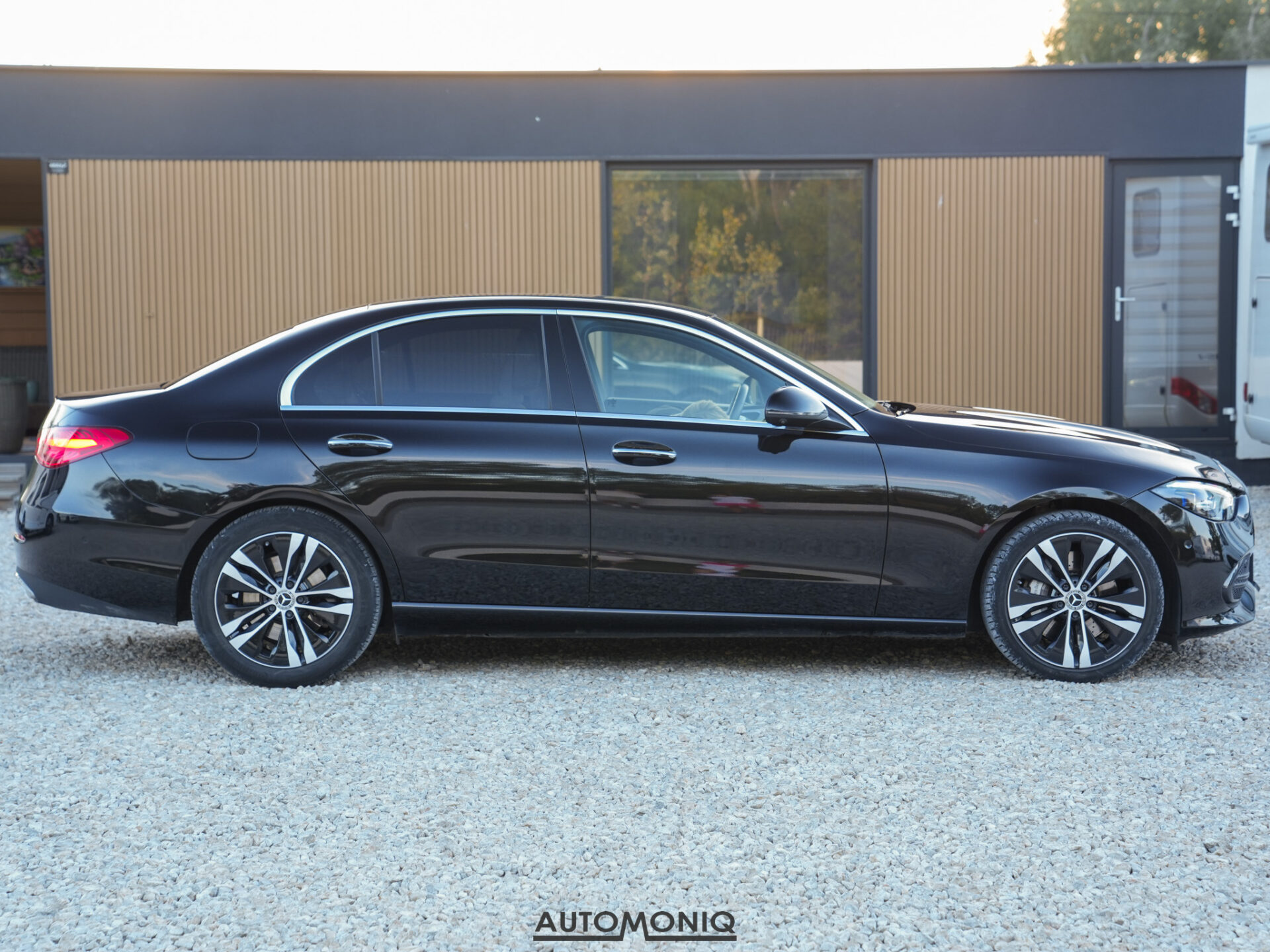 Mercedes C 300 E Digital Light, MBUX, Ambient, Keyless