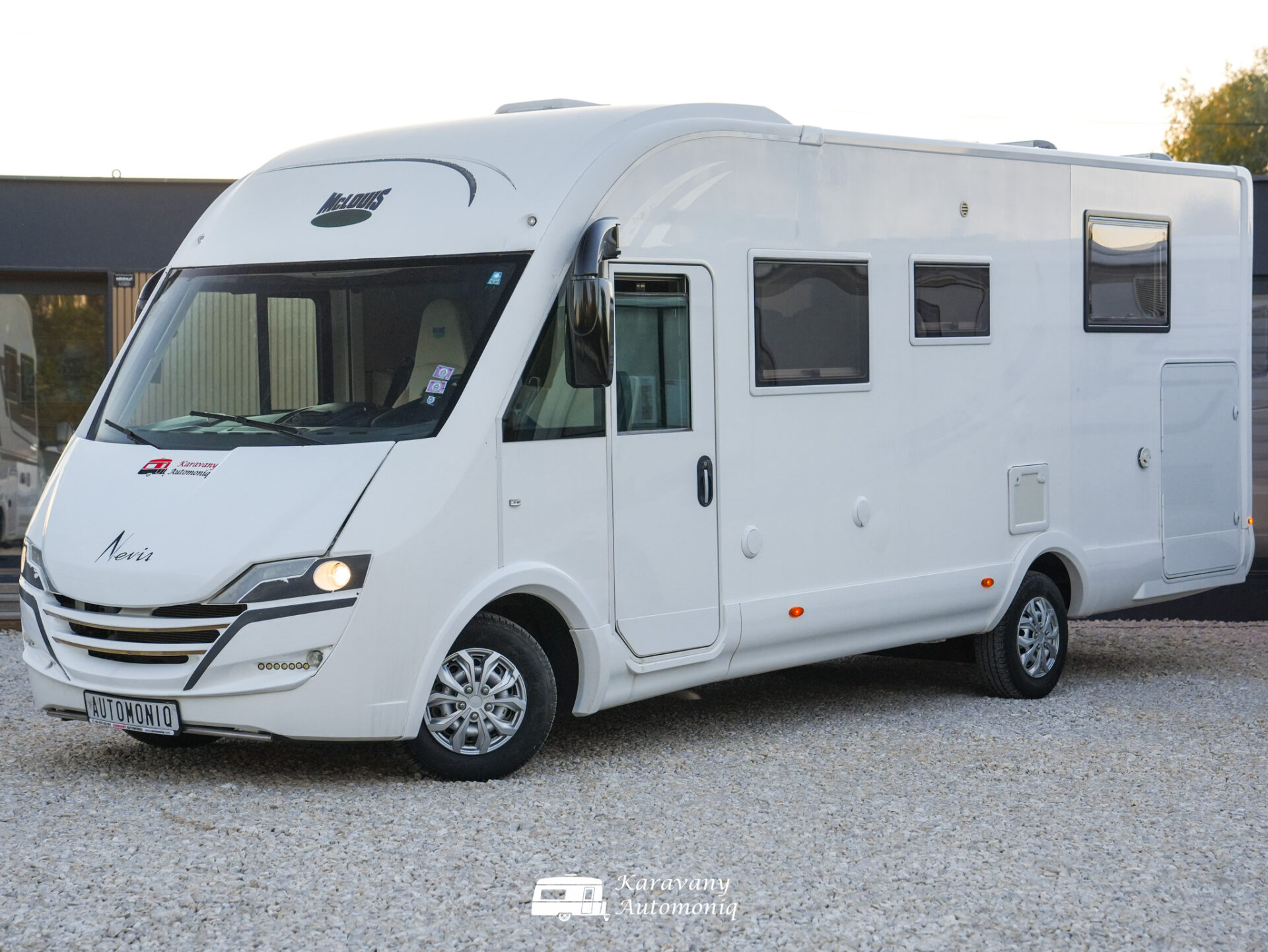 McLouis Nevis 880G Fiat Klíma,Solár,Markíza, Nosič, TV, Sat, Vzduch, Digestor