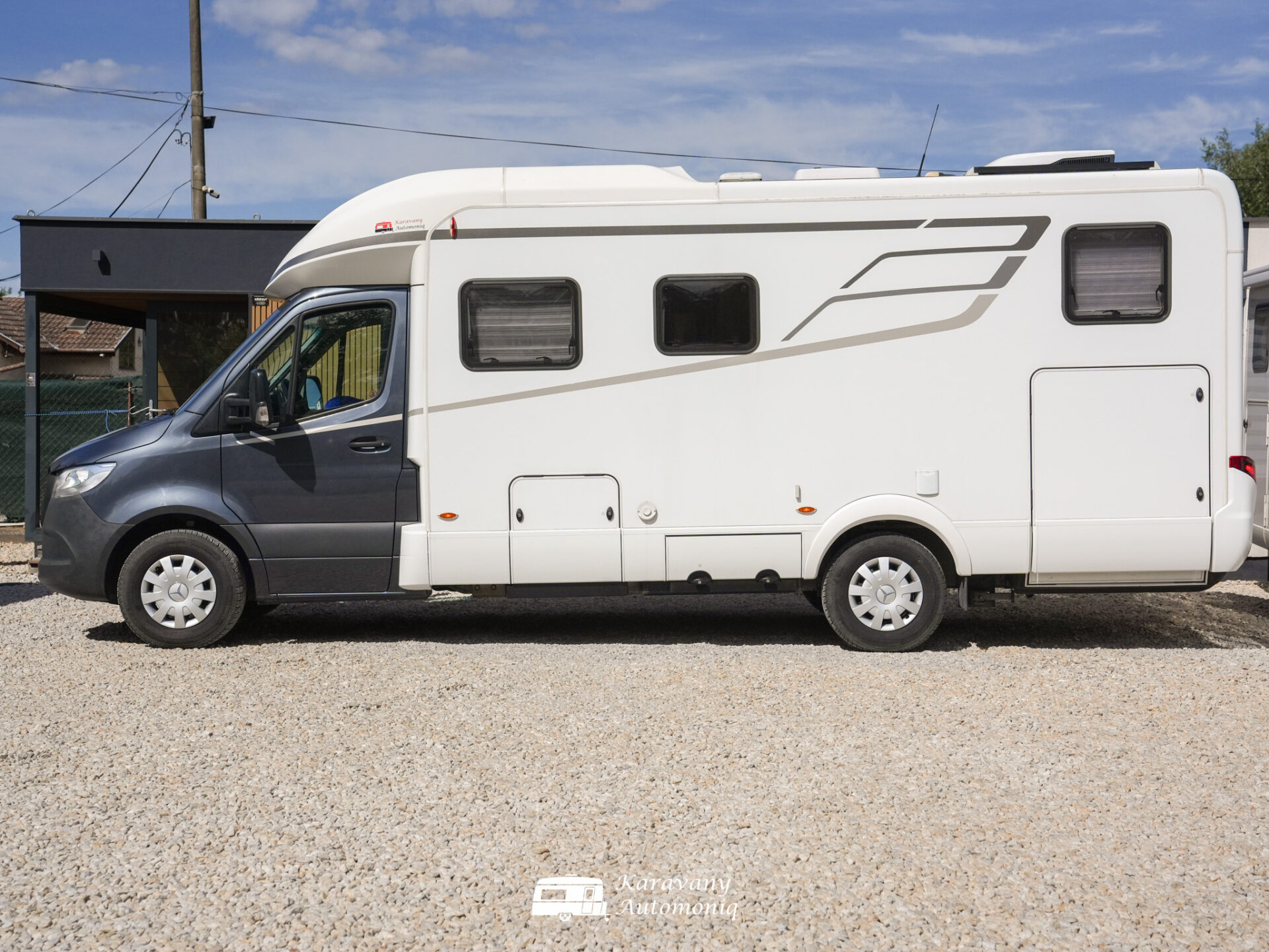Hymer B 680 Mercedes Plná výbava, 3,5t, Markíza, Klíma, Solar, Nosič, TV, Sat, Stab. nohy, DuoControl, Adaptív