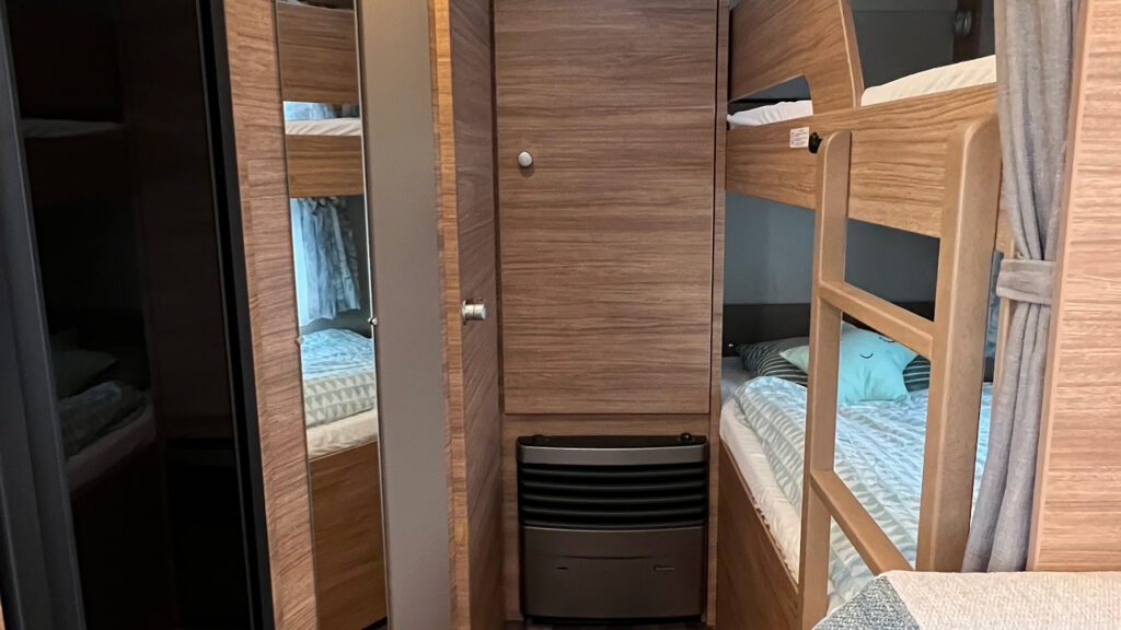 Weinsberg 550QDK Klíma, Mover, Nosič, Zámok