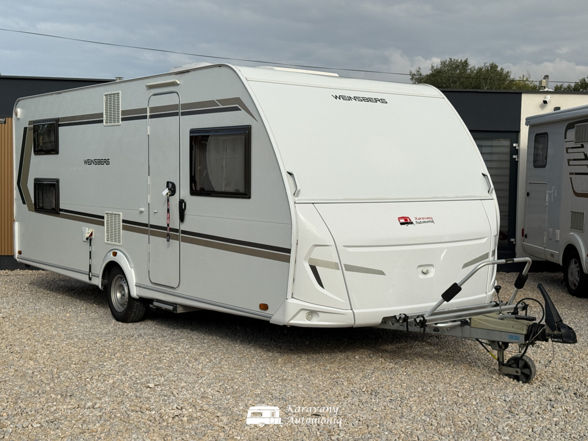Weinsberg 550UK Klíma, Mover, Biciklitartó, Elősátor, Zár