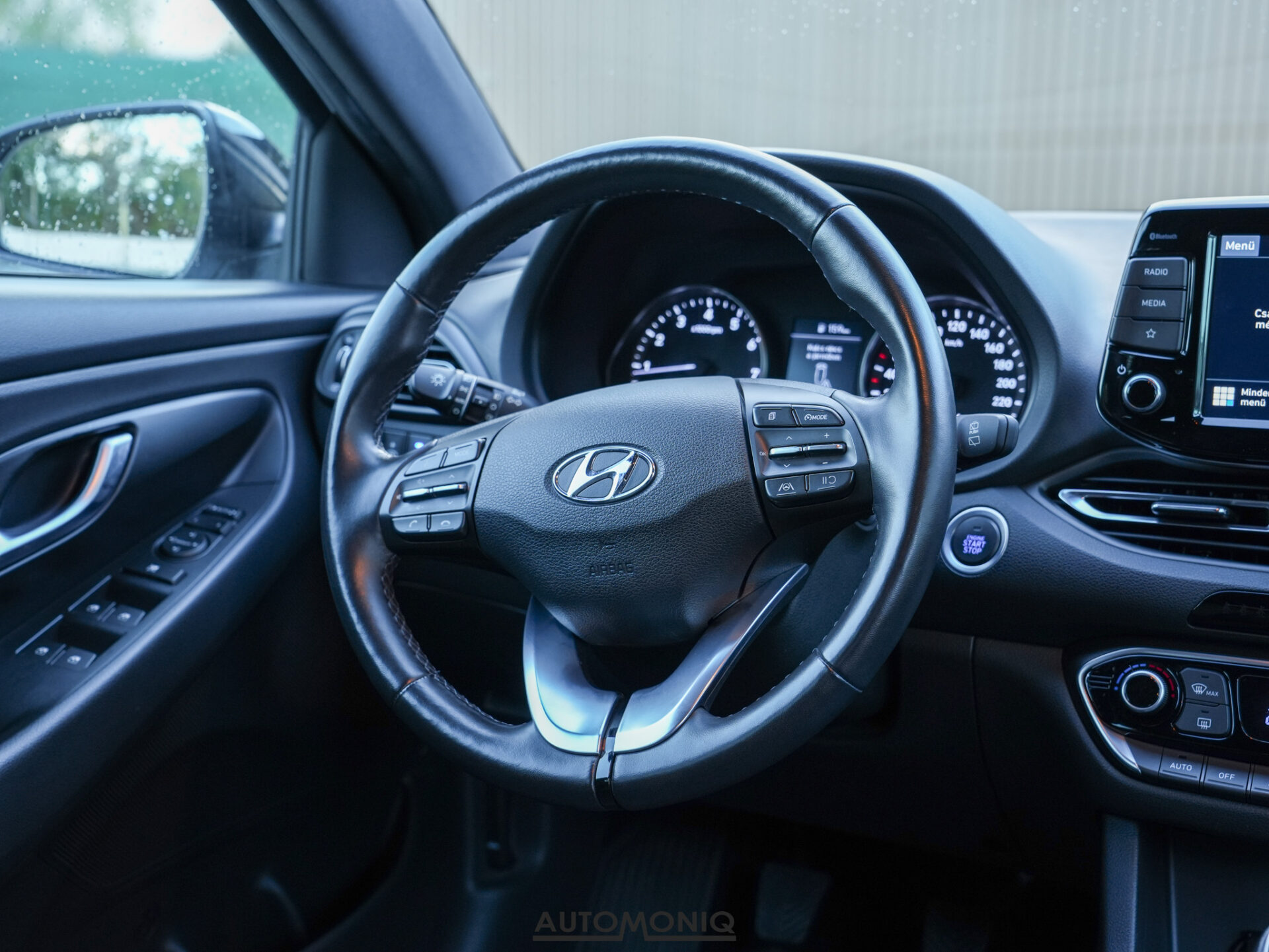Hyundai i30 1.5 Smart Key, LED, Záruka, Carplay, 1.majiteľ