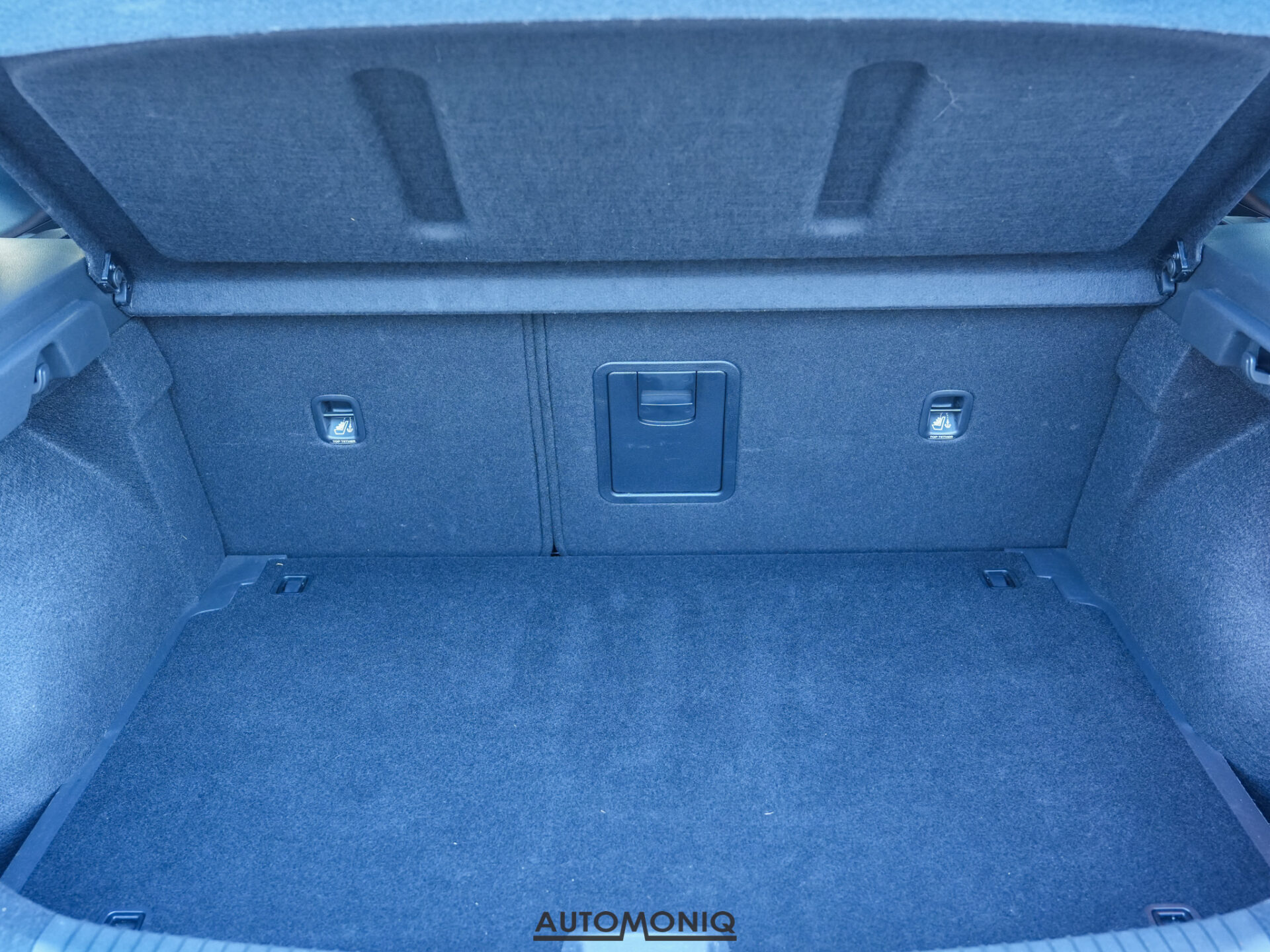 Hyundai i30 1.5 Smart Key, LED, Záruka, Carplay, 1.majiteľ