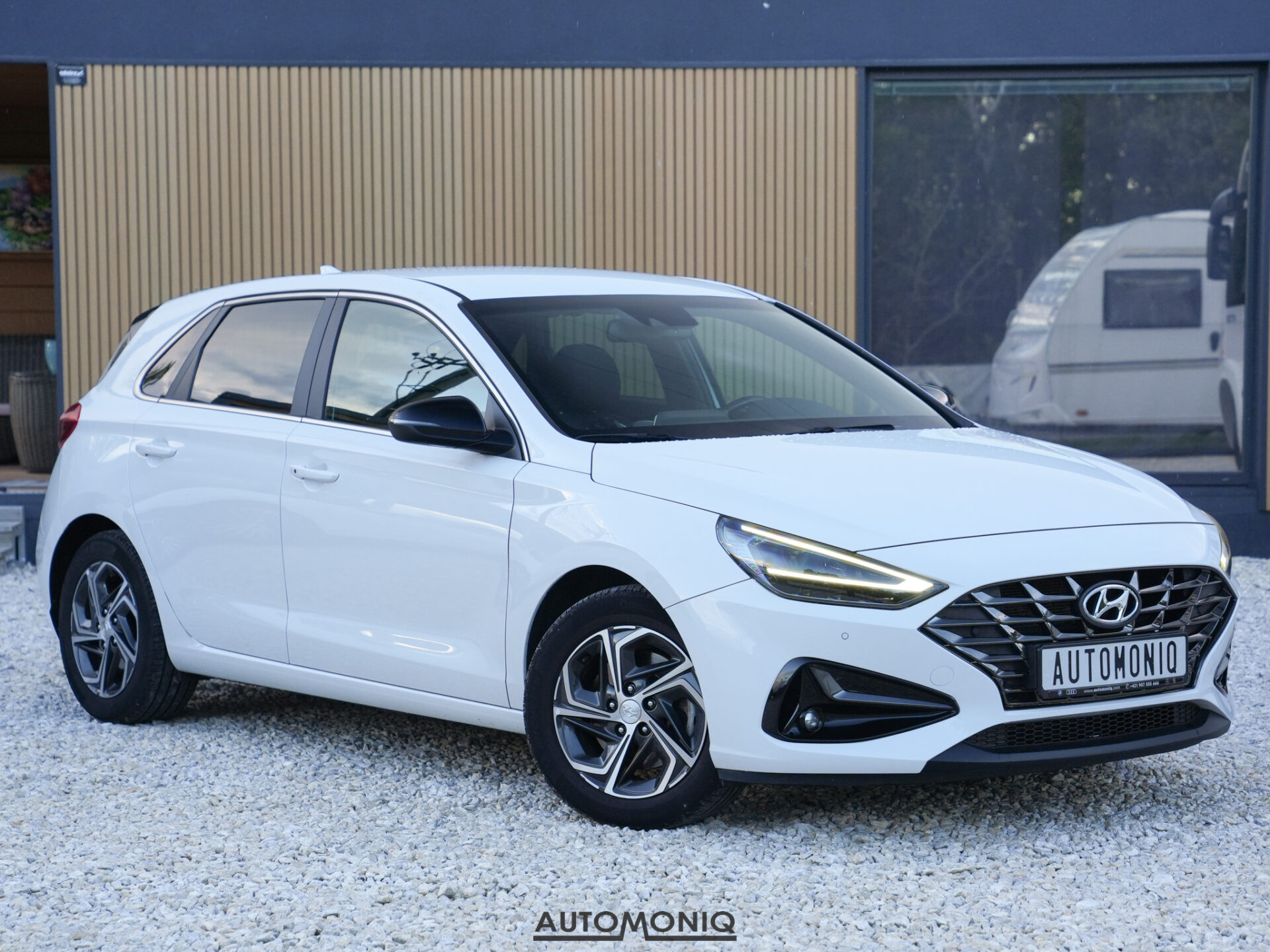 Hyundai i30 1.5 Smart Key, LED, Záruka, Carplay, 1.majiteľ