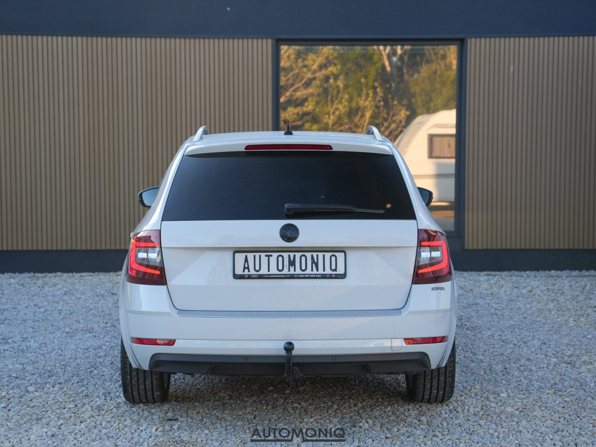 Skoda Octavia Combi 1.6 TDI Ťažné, P. senzory, Výhrev s., Carplay