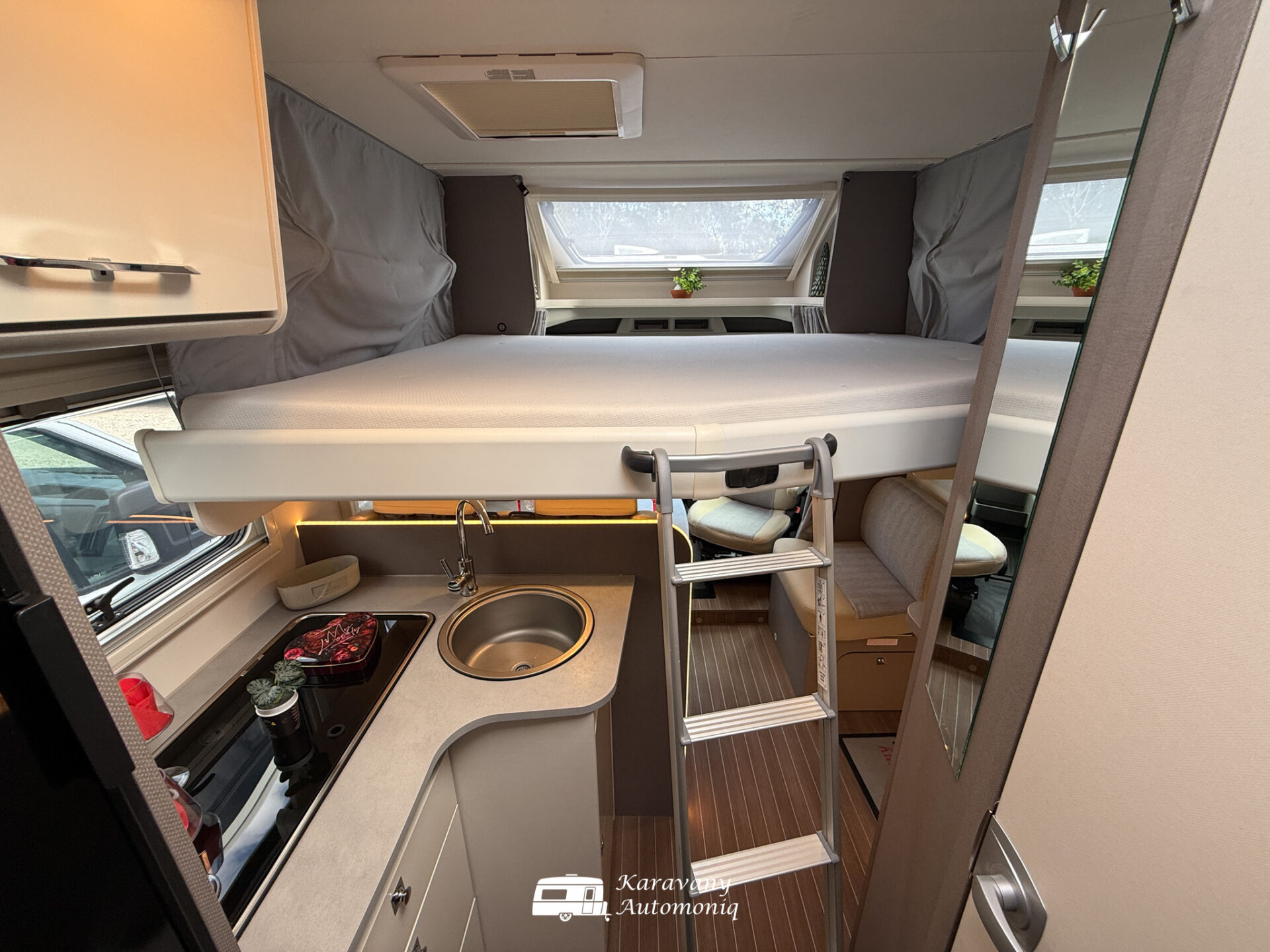 Etrusco T 6.9. SF Ford Klíma, Solar, Markíza, Nosič, TV, Koberce