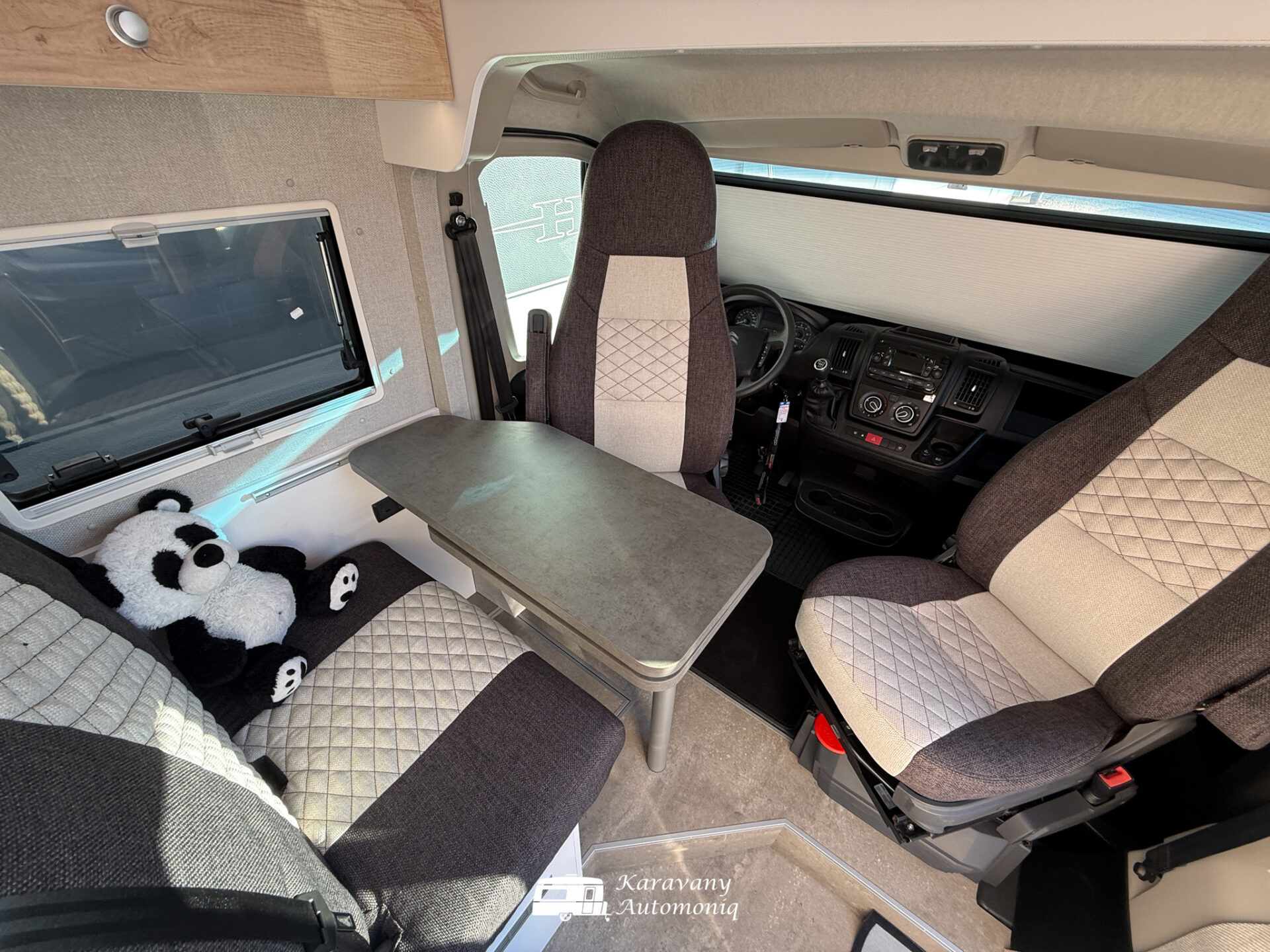 Citroen Jumper 6m, Markíza, Solar, Ťažné, Roletky, Vonkajšia sprcha